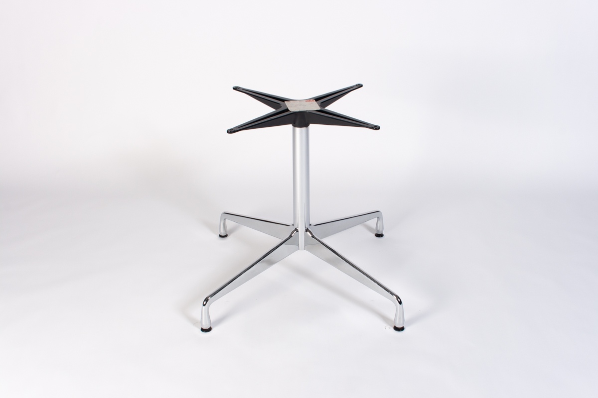 Slank Haringen Isaac Vitra Eames Segmented Table met een rond tafelblad op maat! Bestel nu!